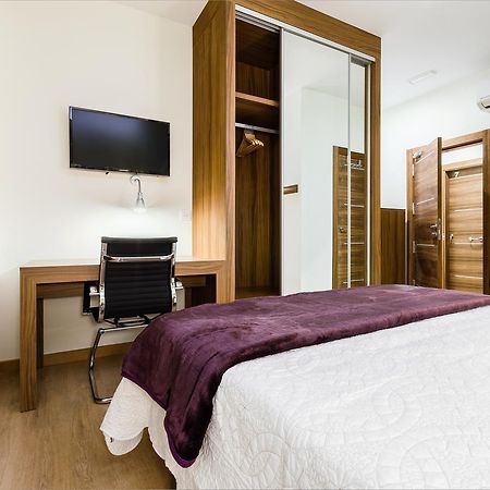 Hostal Arriola Granada Bagian luar foto