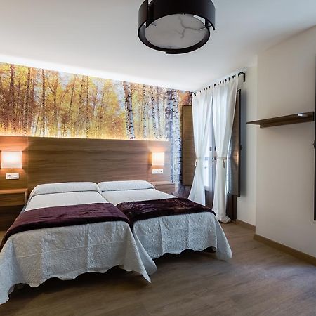 Hostal Arriola Granada Bagian luar foto