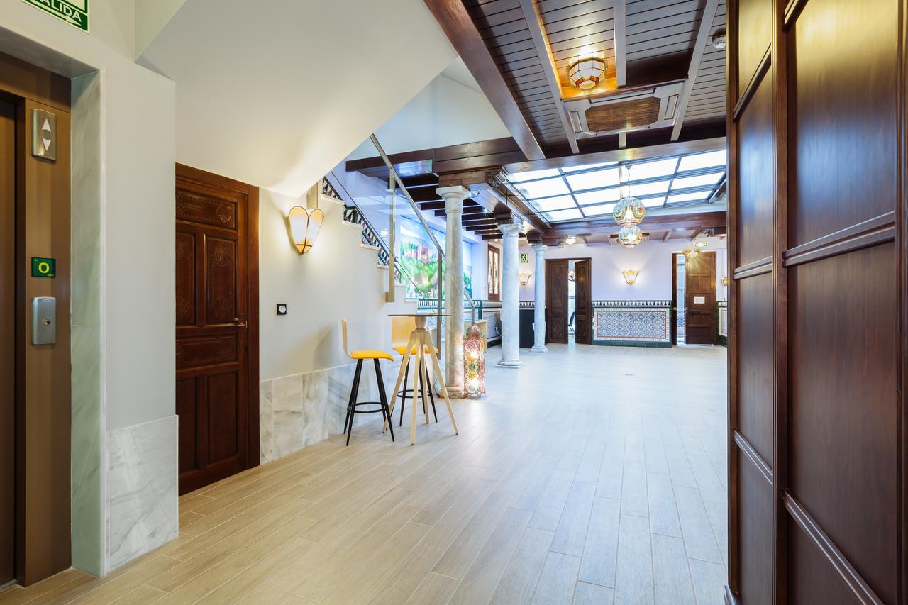 Hostal Arriola Granada Bagian luar foto