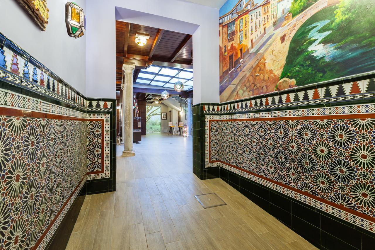 Hostal Arriola Granada Bagian luar foto